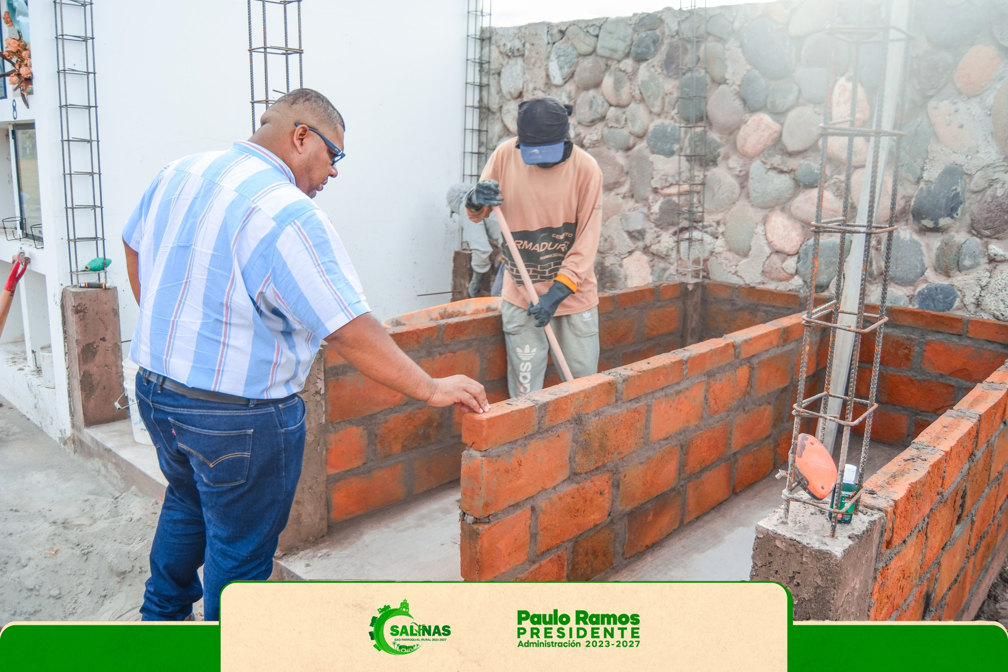 Construcción de 16 Nuevas Bóvedas en el Cementerio Parroquial